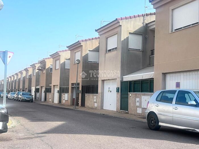 Casa en venta en Talavera la Real, Badajoz