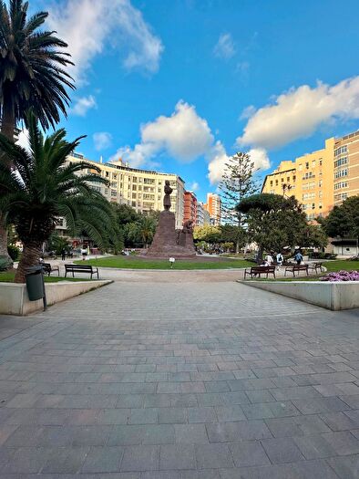 Piso en venta en Isleta Puerto Guanarteme, Santa Catalina Canteras de 4 habitaciones