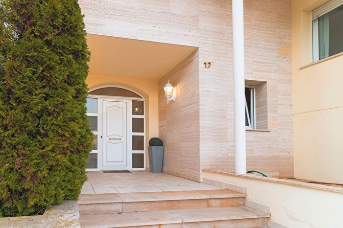 Casa en venta en Riudellots de la Selva, Girona de 5 habitaciones