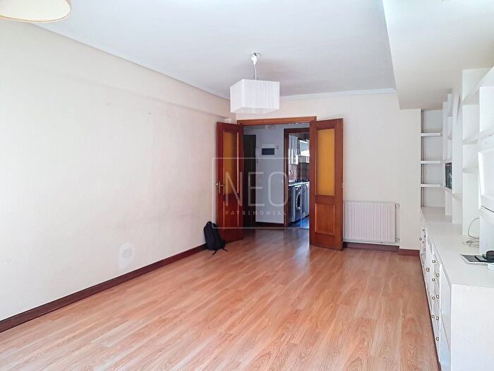 Casas en venta y pisos alquiler - 2