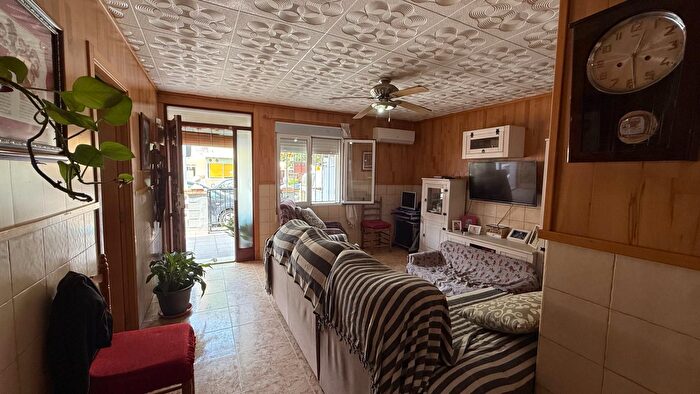 Casas en venta y pisos alquiler - 2