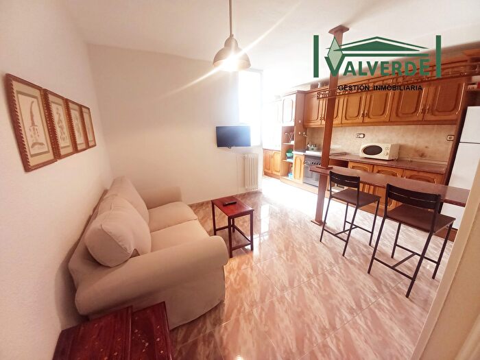 Casas en venta y pisos alquiler - 2