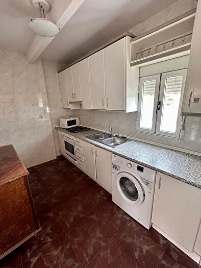 Casas en venta y pisos alquiler - 2