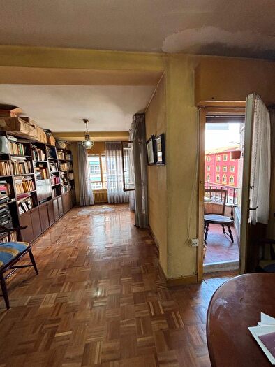 Casas en venta y pisos alquiler - 2