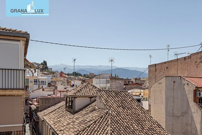 Casas en venta y pisos alquiler - 3