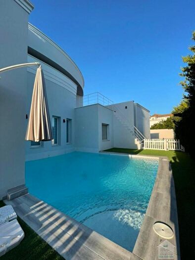 Casa en venta en Santiponce, Sevilla de 6 habitaciones
