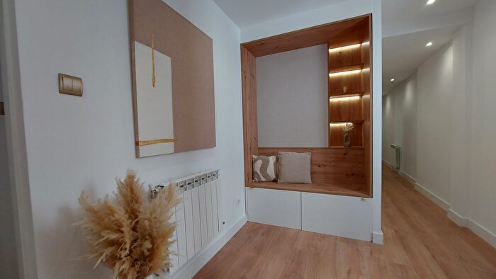 Casas en venta y pisos alquiler - 2