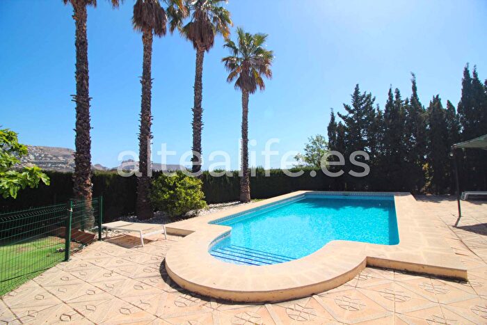 Casa en venta en LOlla, Altea de 4 habitaciones