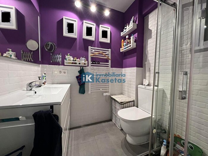 Casas en venta y pisos alquiler - 2