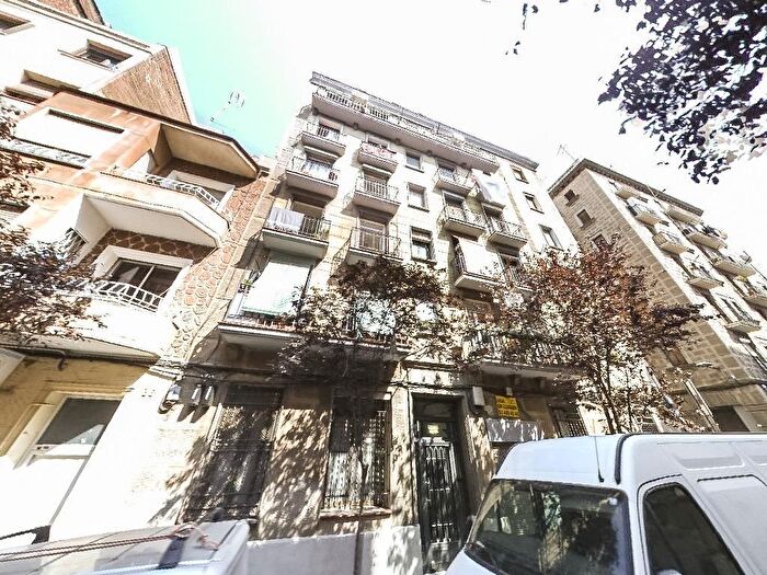 Piso en venta en Sants Montjuïc, SantsBadal de 2 habitaciones