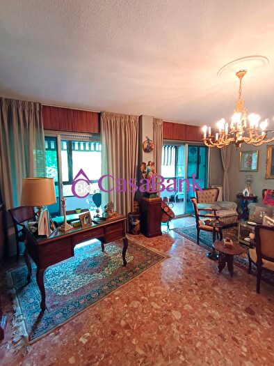 Casas en venta y pisos alquiler - 1