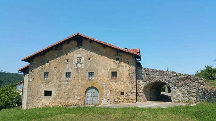 Casa en venta en Comunidad Foral de Navarra, Navarra de 6 habitaciones