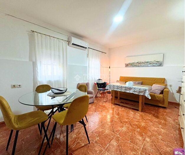 Casas en venta y pisos alquiler - 3