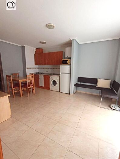 Casas en venta y pisos alquiler - 1