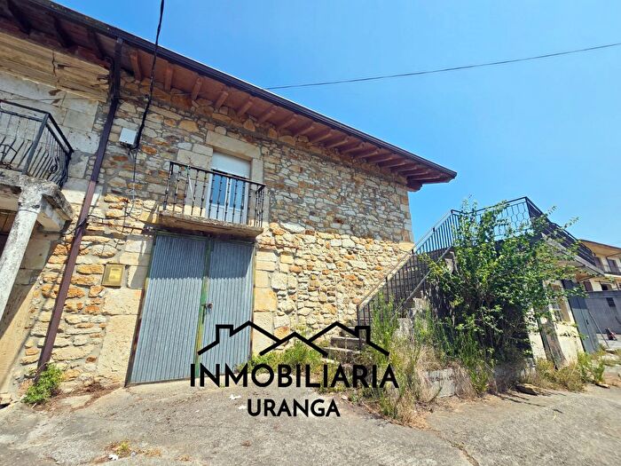 Casas en venta y pisos alquiler - 2