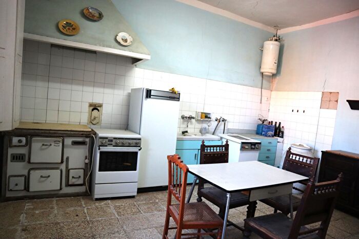 Casas en venta y pisos alquiler - 2