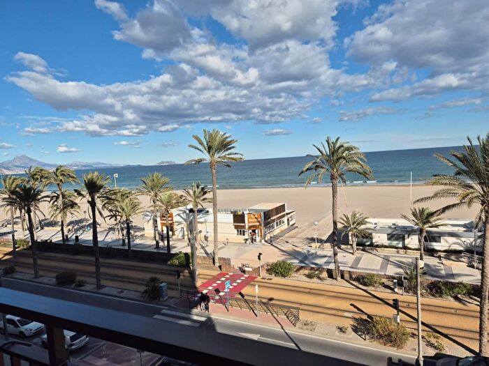 Piso en venta en Playa de San Juan El Cabo de las Huertas, PAU de 4 habitaciones