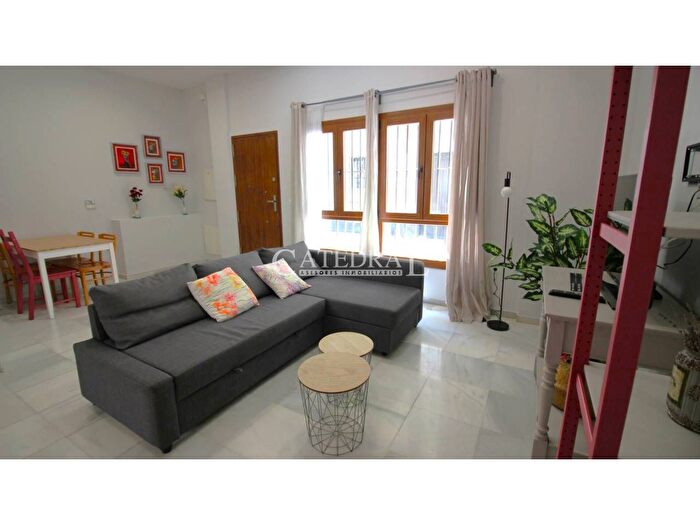 Casas en venta y pisos alquiler - 1