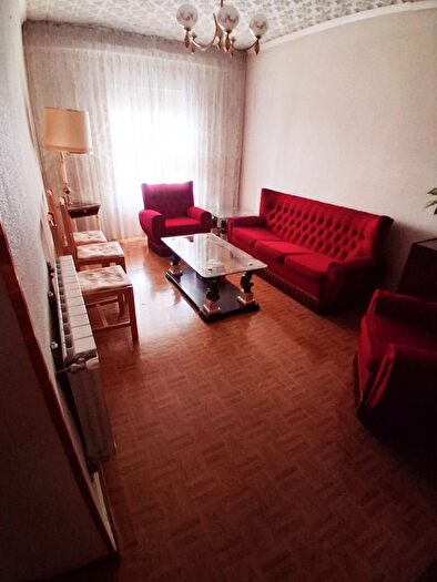 Casas en venta y pisos alquiler - 1
