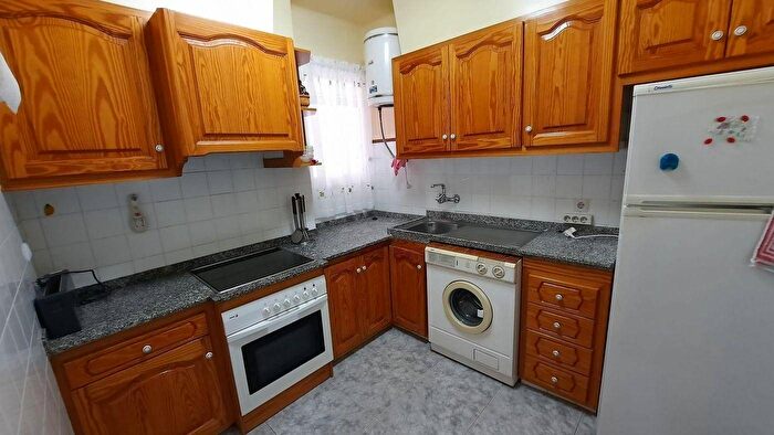 Casas en venta y pisos alquiler - 2