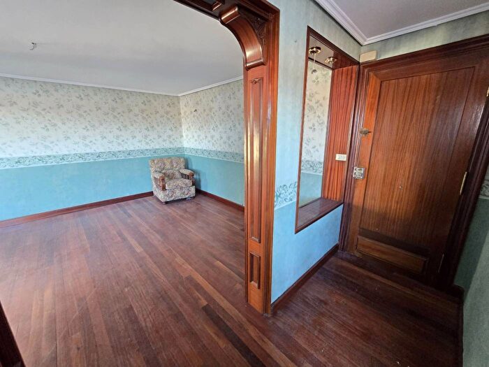 Casas en venta y pisos alquiler - 2