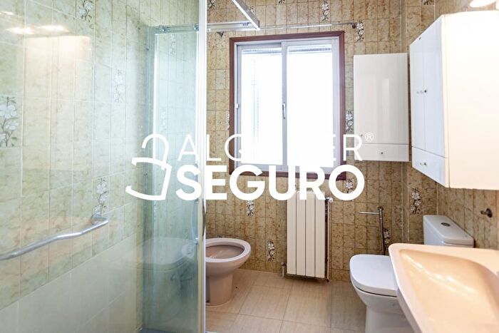 Casas en venta y pisos alquiler - 2