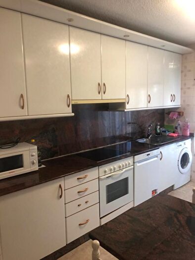 Casas en venta y pisos alquiler - 1