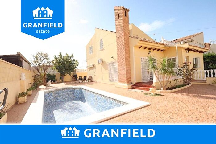 Piso en venta en Orihuela Costa, Playa Flamenca de 4 habitaciones