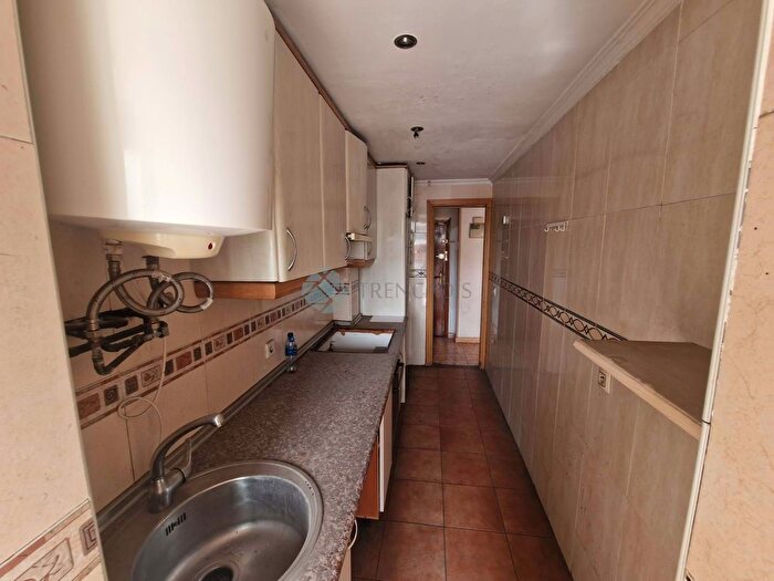 Casas en venta y pisos alquiler - 2