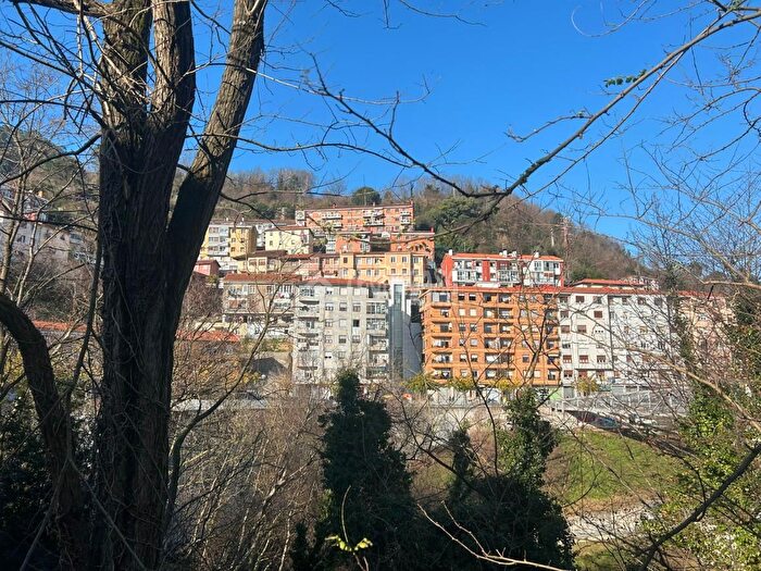 Casas en venta y pisos alquiler - 2