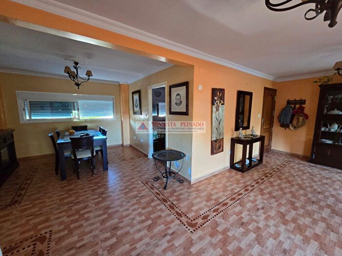 Casas en venta y pisos alquiler - 1