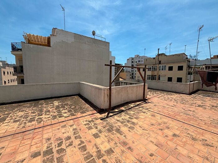Casas en venta y pisos alquiler - 3