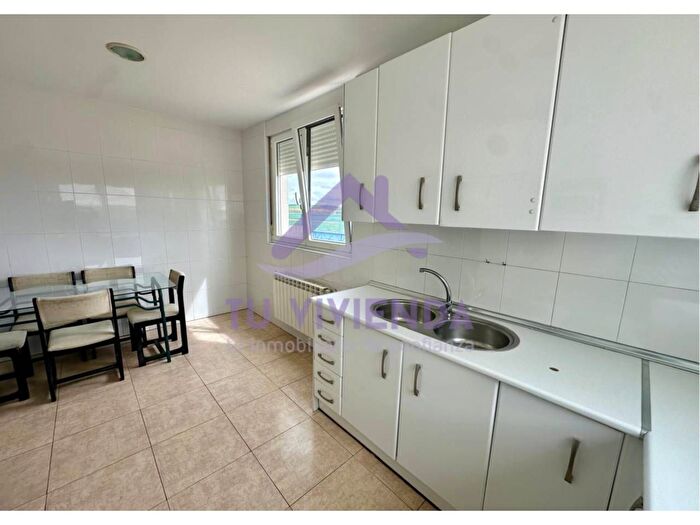 Piso en alquiler en Villaluenga de la Vega, Palencia de 3 habitaciones