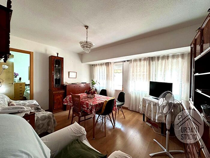 Casas en venta y pisos alquiler - 2