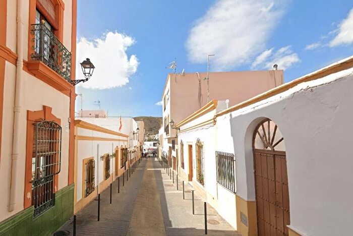 Casa en venta en San Isidro Campohermoso, Níjar de 4 habitaciones