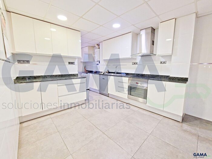 Casas en venta y pisos alquiler - 1