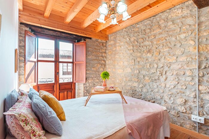 Casas en venta y pisos alquiler - 1