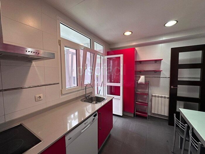 Casas en venta y pisos alquiler - 2