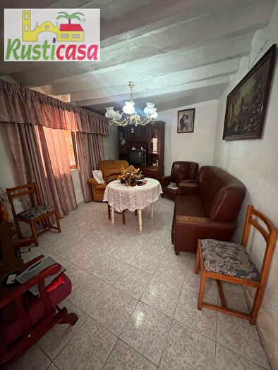 Casas en venta y pisos alquiler - 2