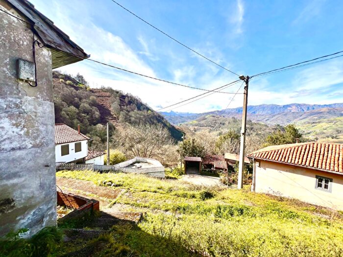 Casas en venta y pisos alquiler - 2