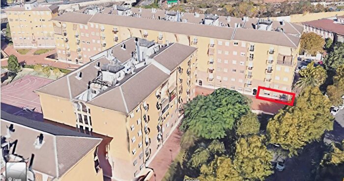 Piso en venta en Andalucía, Córdoba de 4 habitaciones