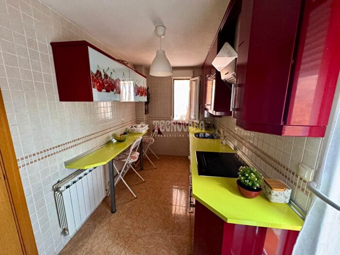 Casas en venta y pisos alquiler - 2