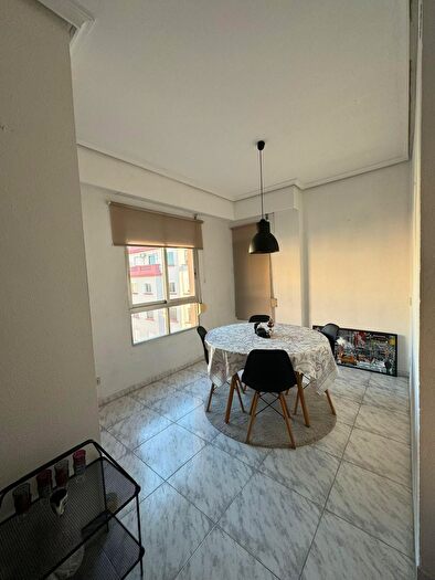 Piso en alquiler en Extramurs, La Petxina de 2 habitaciones