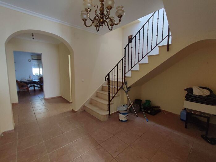 Casas en venta y pisos alquiler - 2