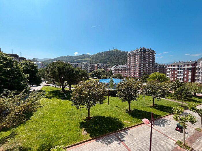 Piso en venta en Cotolino, CastroUrdiales de 2 habitaciones