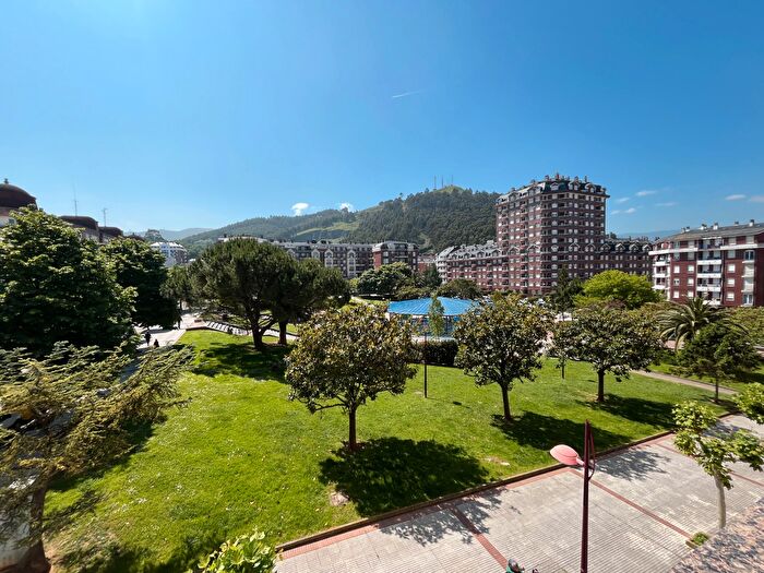 Casas en venta y pisos alquiler - 3