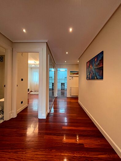 Casas en venta y pisos alquiler - 2