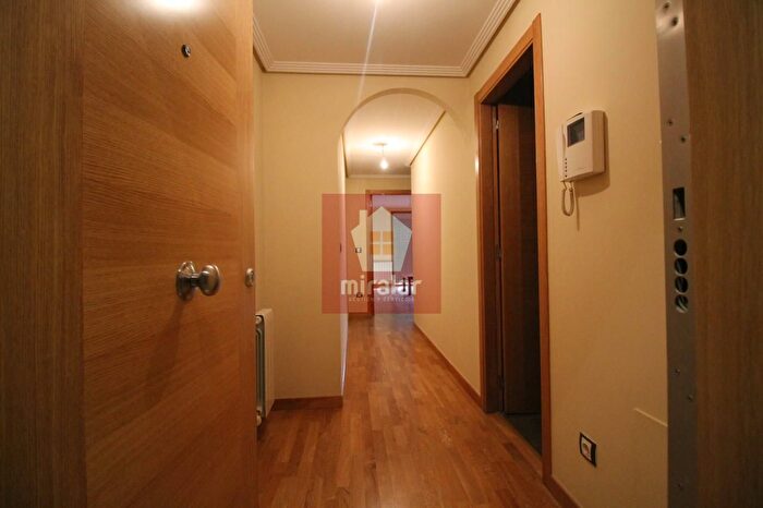 Casas en venta y pisos alquiler - 2