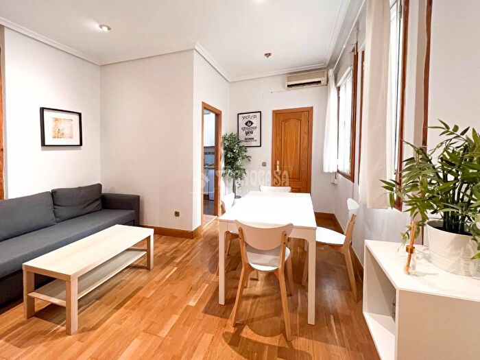 Casas en venta y pisos alquiler - 2