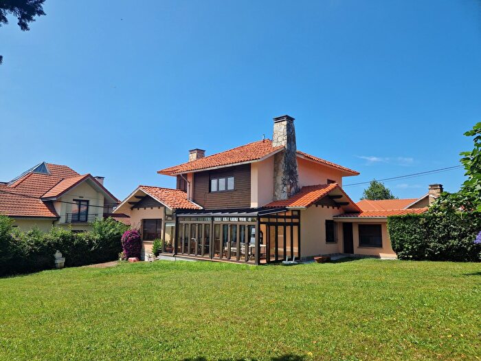 Casas en venta y pisos alquiler - 1